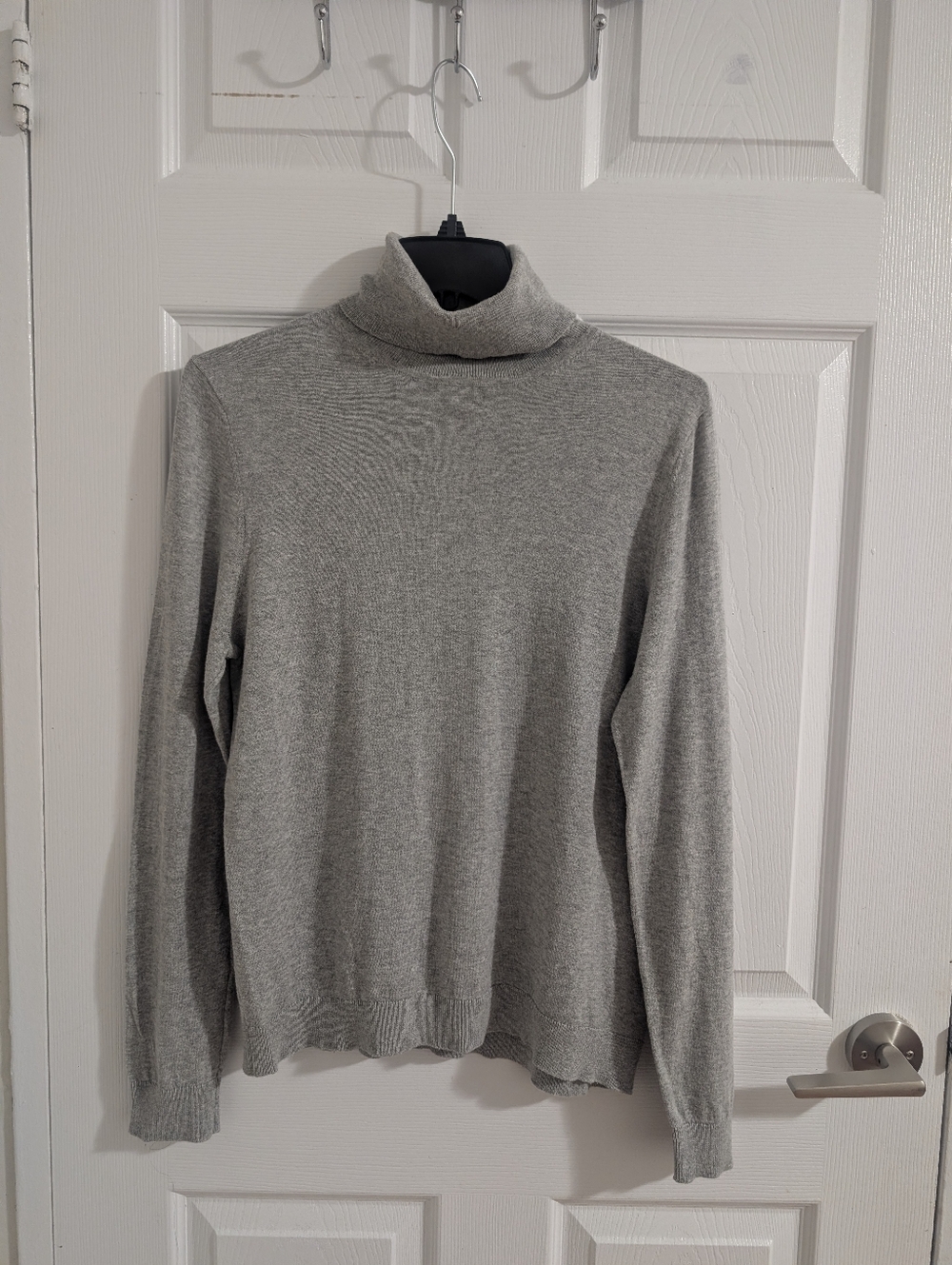 Indi & Cold Grey Cotton Cashmere Turtleneck Sweater Eyelet Detail Old Money L